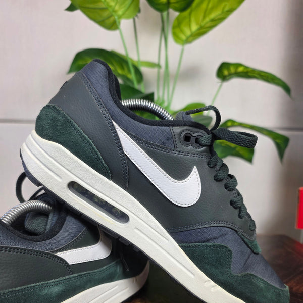 Nike Air Max 1 Outdoor Green maat 44