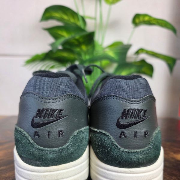 Nike Air Max 1 Outdoor Green maat 44