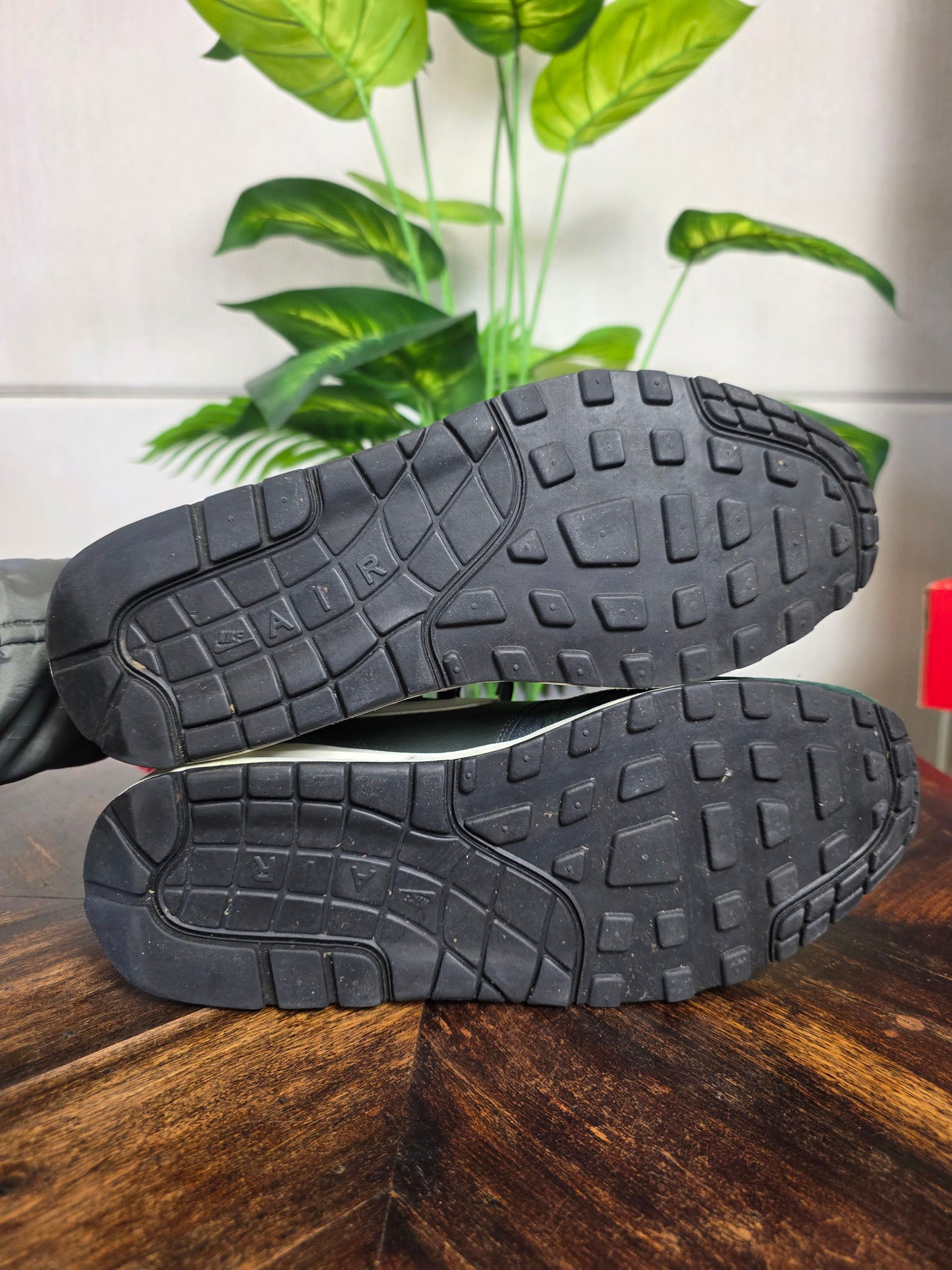 Nike Air Max 1 Outdoor Green maat 44