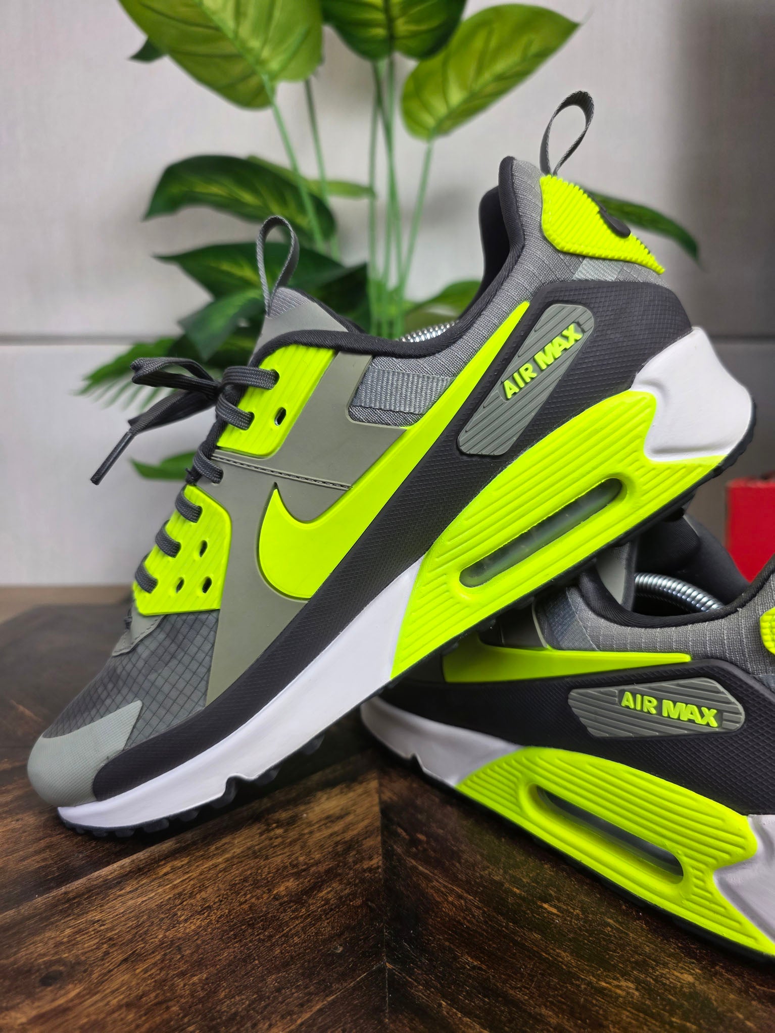 Nike Air Max 90 Drift Cargo Khaki Volt maat 46