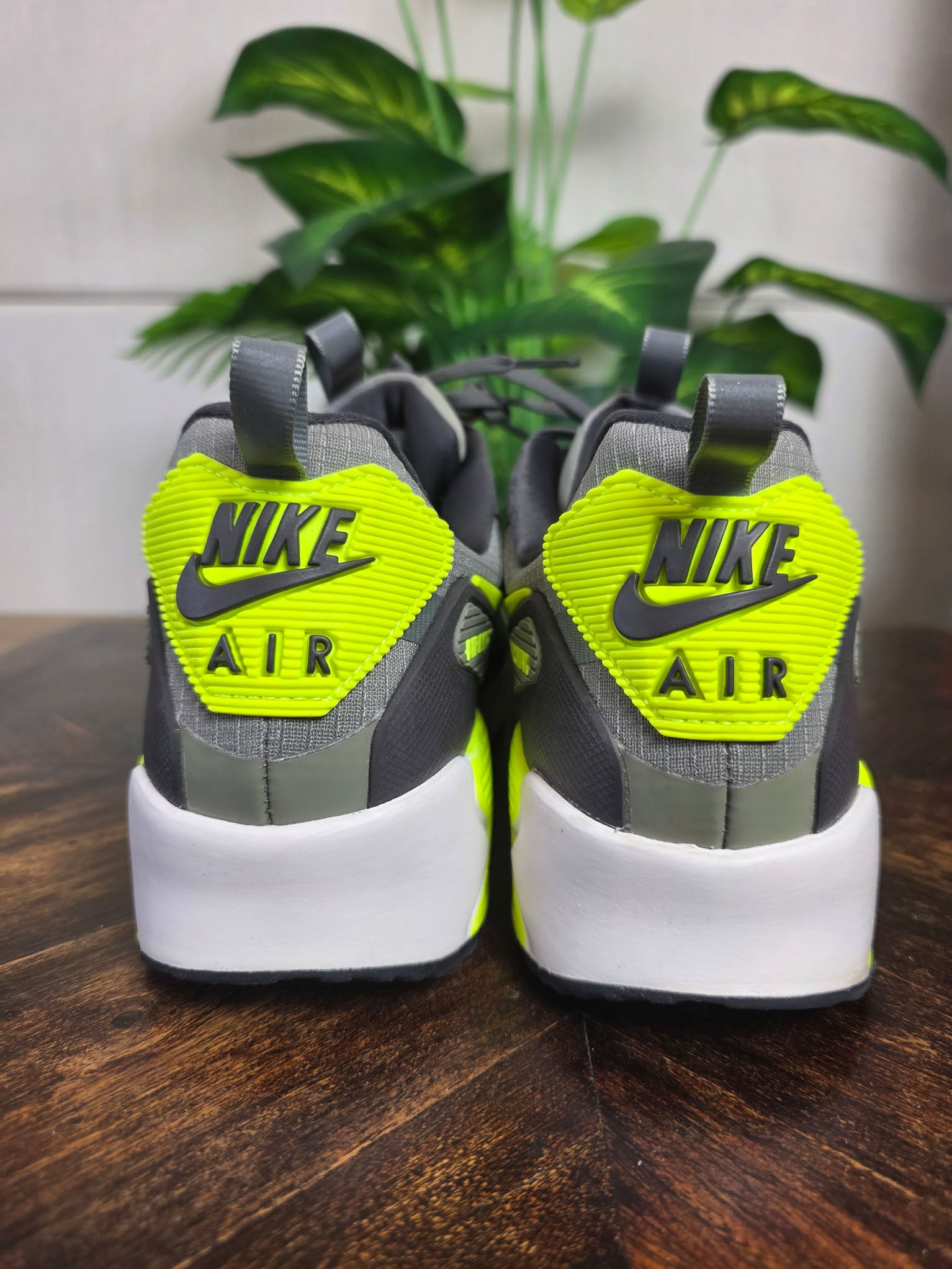 Nike Air Max 90 Drift Cargo Khaki Volt maat 46