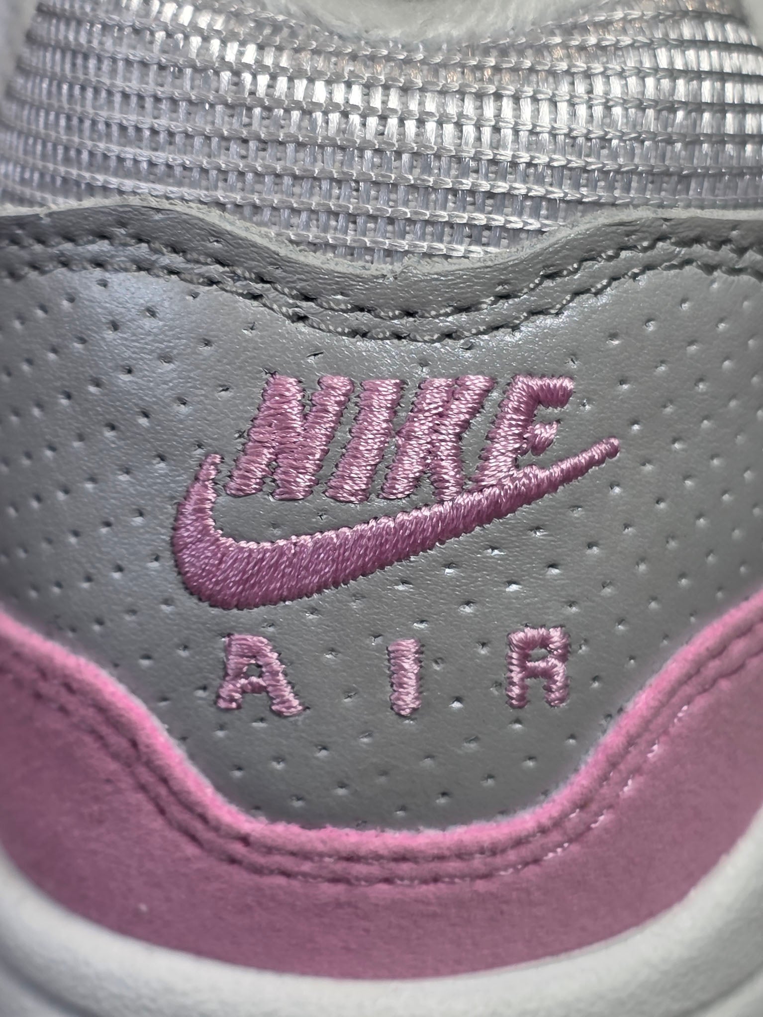 Nike Air Max 1 Pink Rise maat 35,5