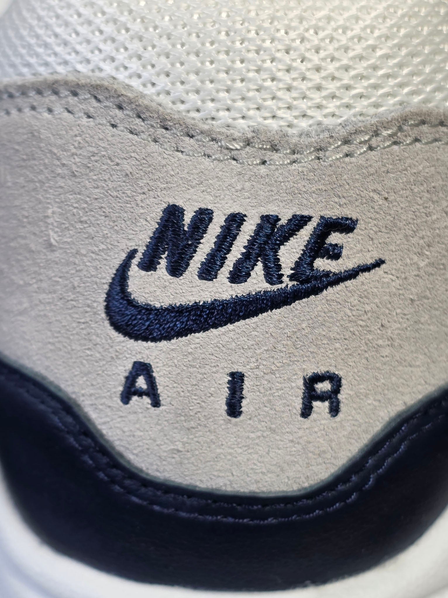 Nike Air Max 1 Essential "Armory Navy" maat 44