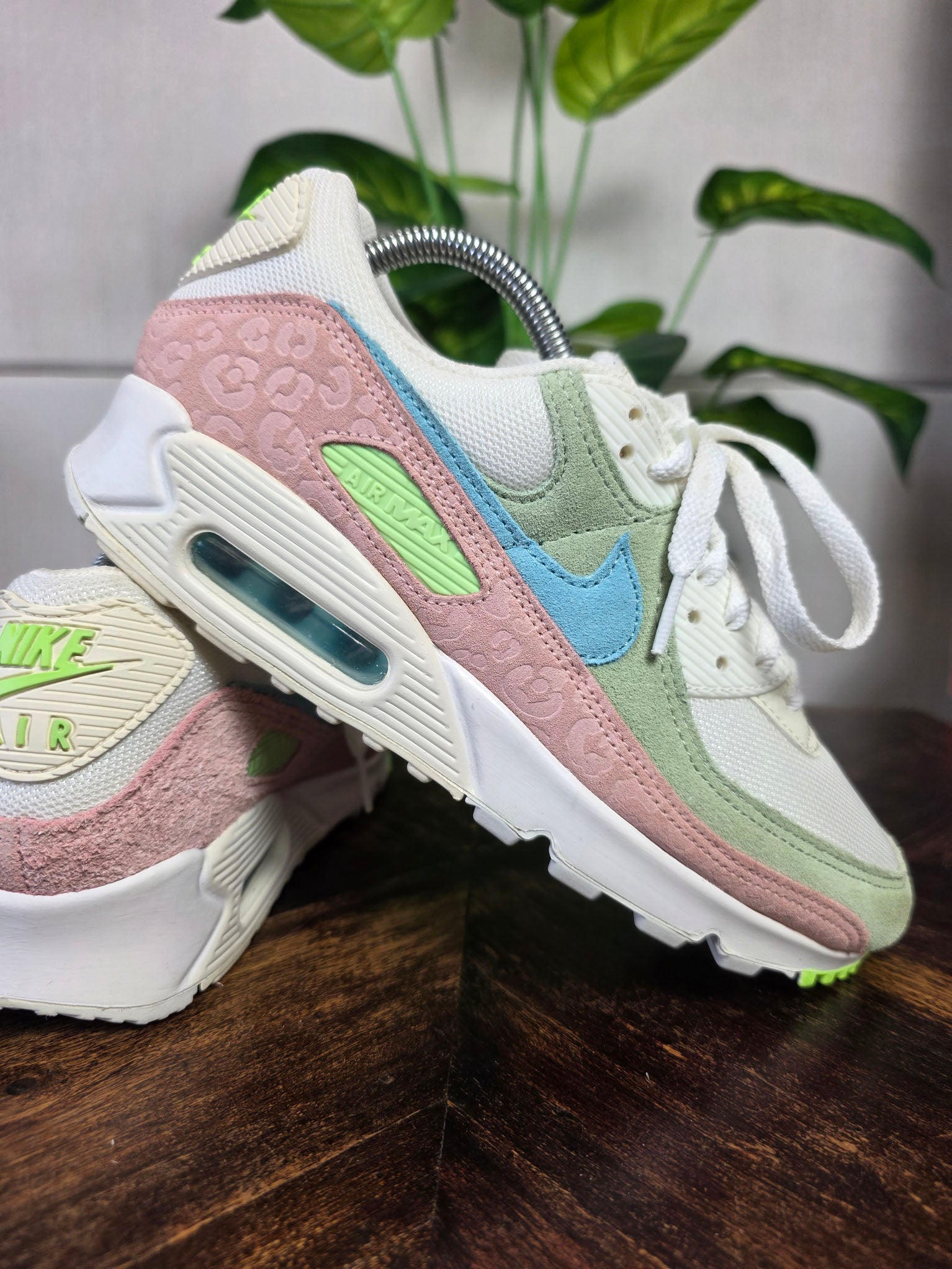 Nike Air Max 90 WMNS Easter Leopard maat 40,5