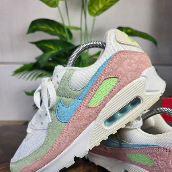 Nike Air Max 90 WMNS Easter Leopard maat 40,5