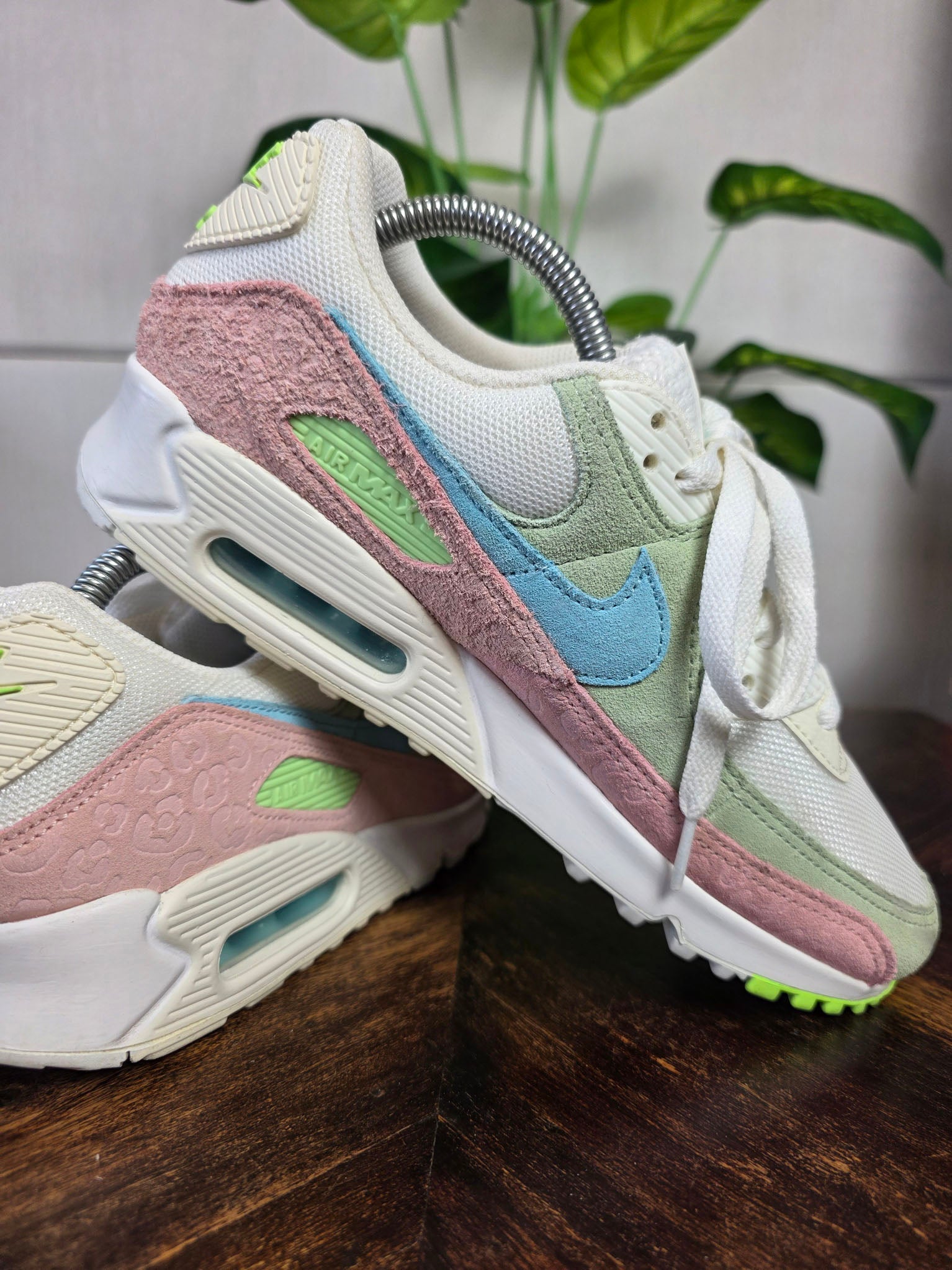 Nike Air Max 90 WMNS Easter Leopard maat 40,5