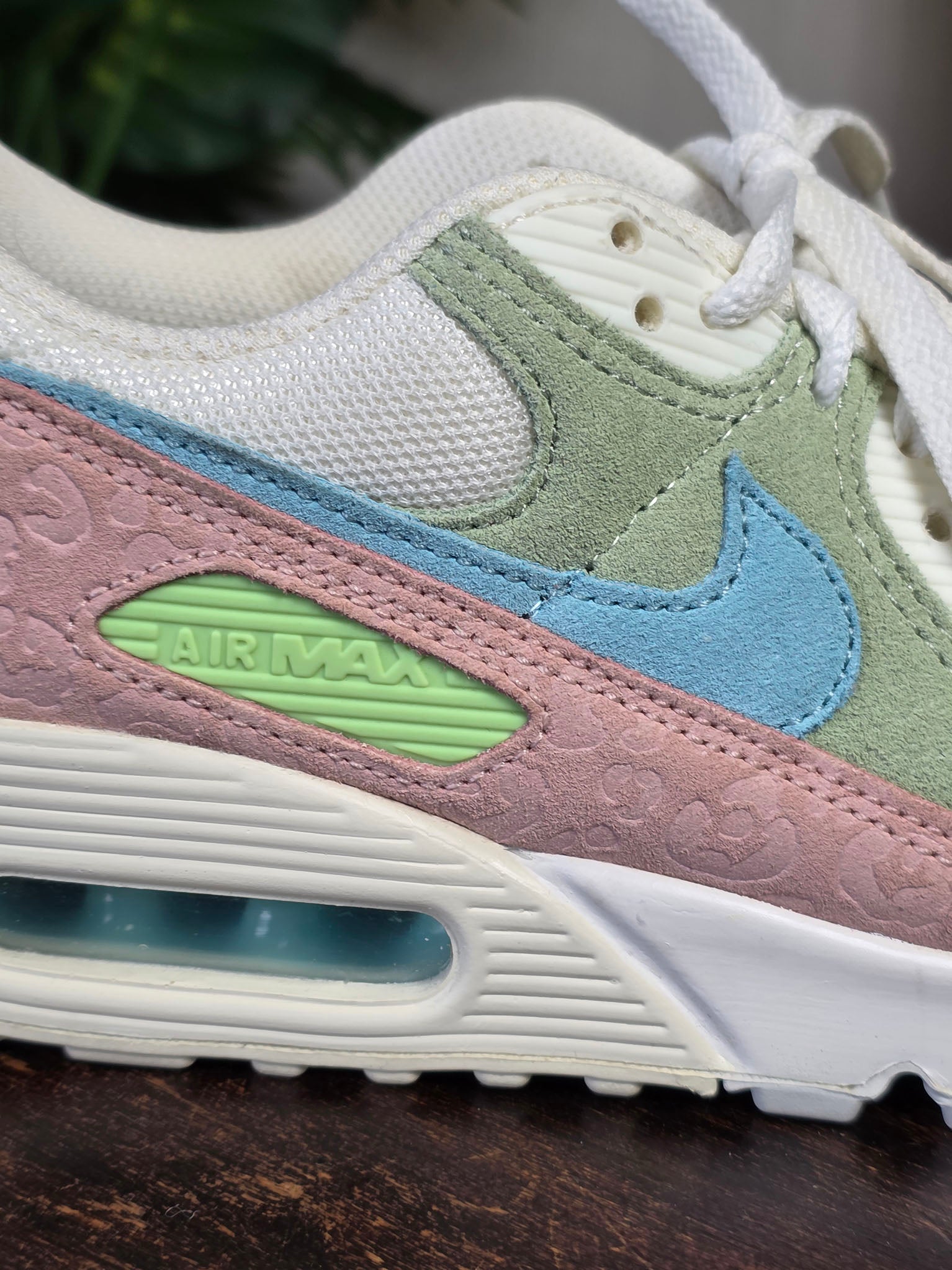 Nike Air Max 90 WMNS Easter Leopard maat 40,5
