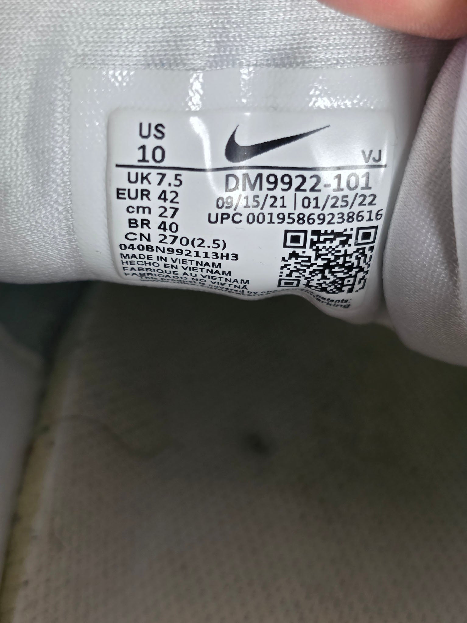 Nike Air Max 90 Futura Triple White maat 42