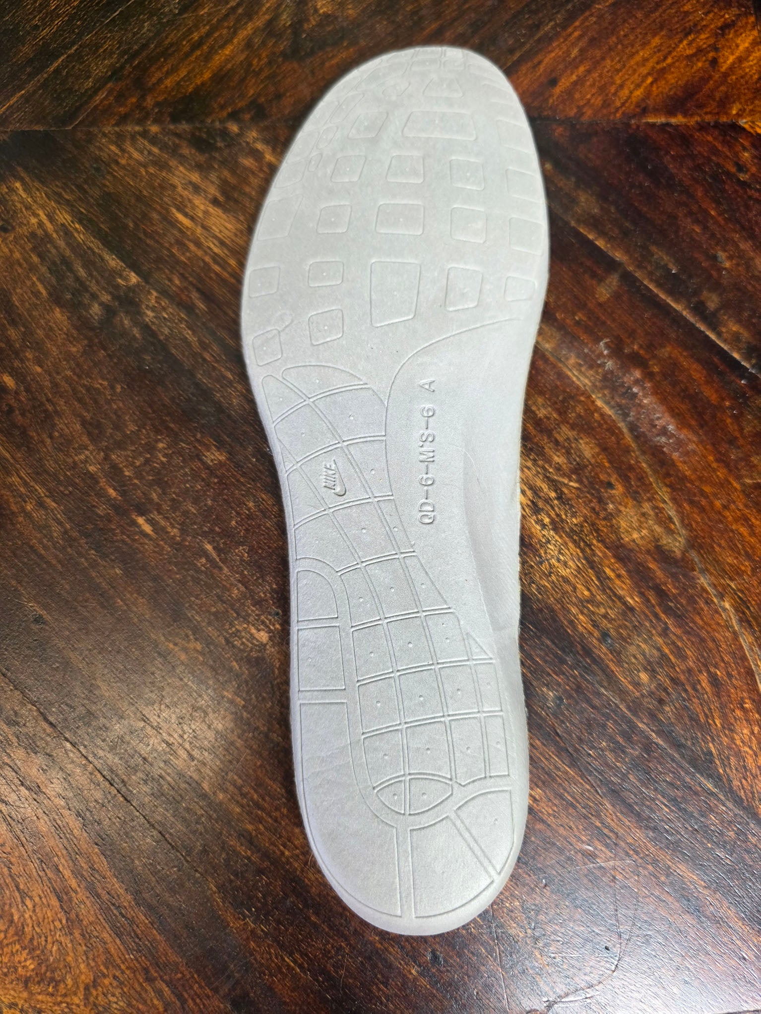 Nike Air Max 1 Dark Stucco maat 38,5