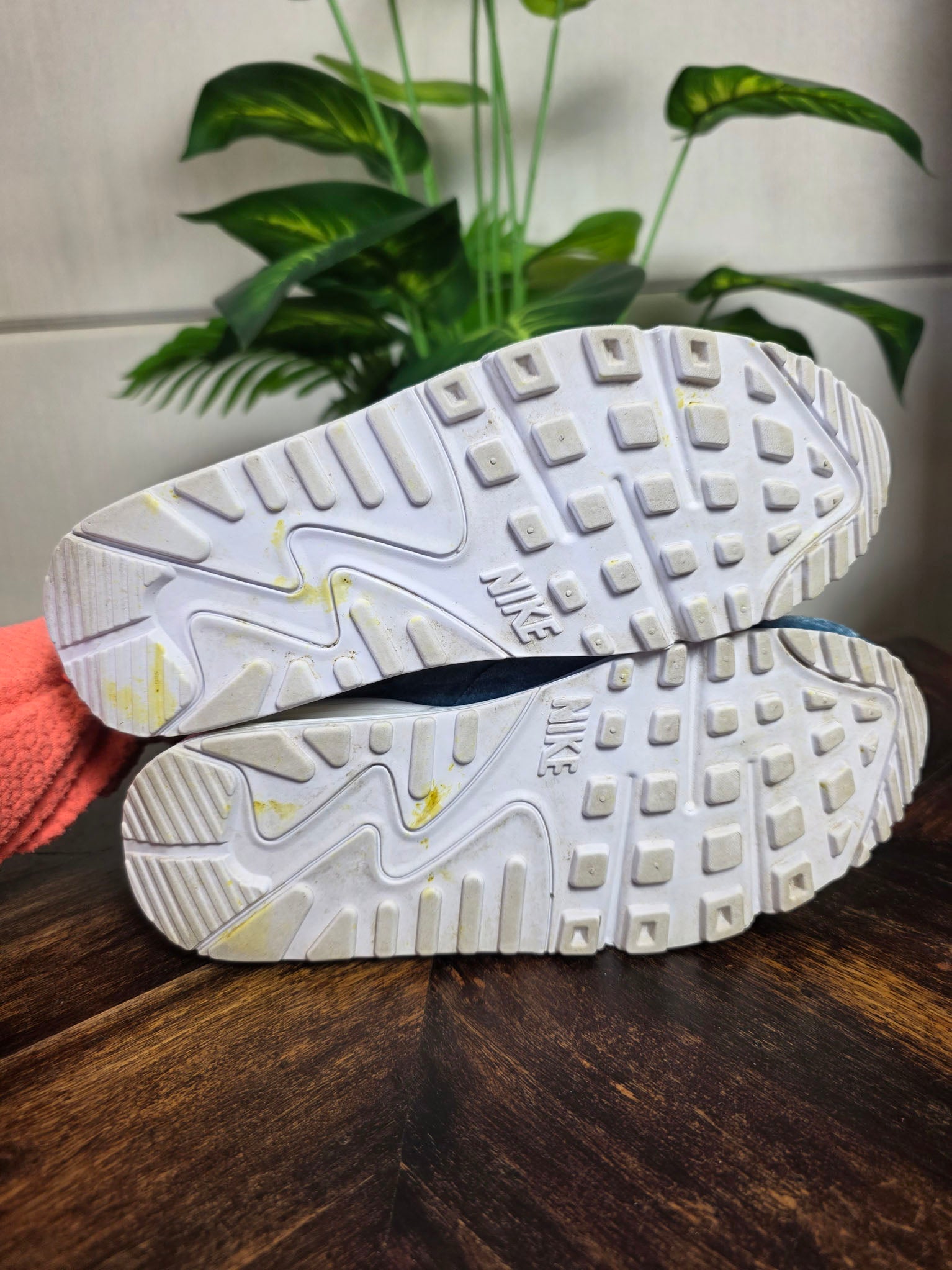 Nike Air Max 90 Lucky Charms Ash Green maat 38