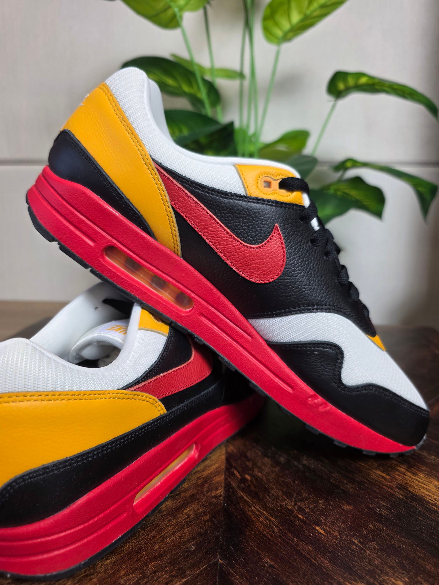 Nike Air Max 1 Black Red Yellow maat 48,5