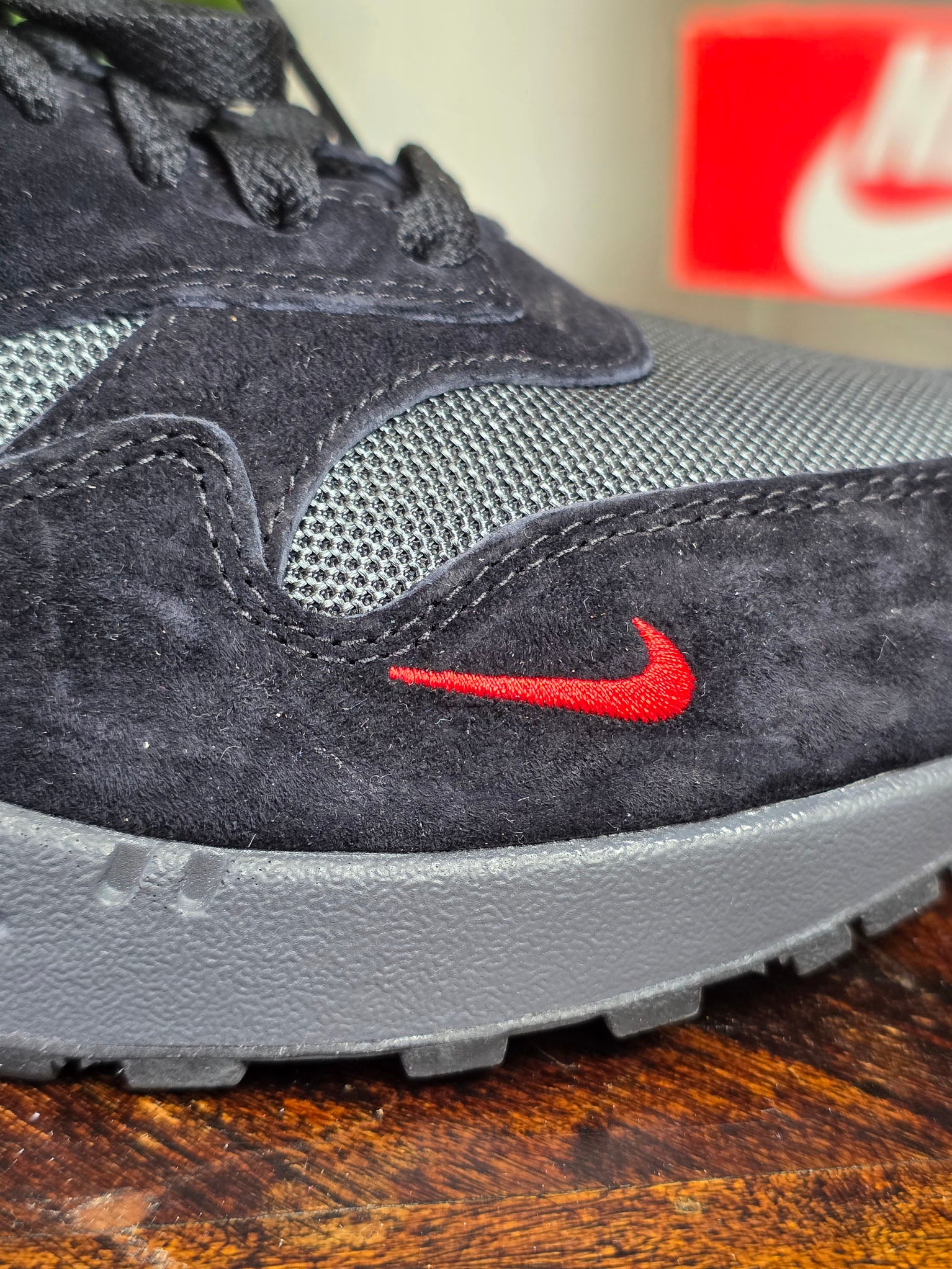 Nike Air Max 1 "Anthracite Bred" maat 40,5