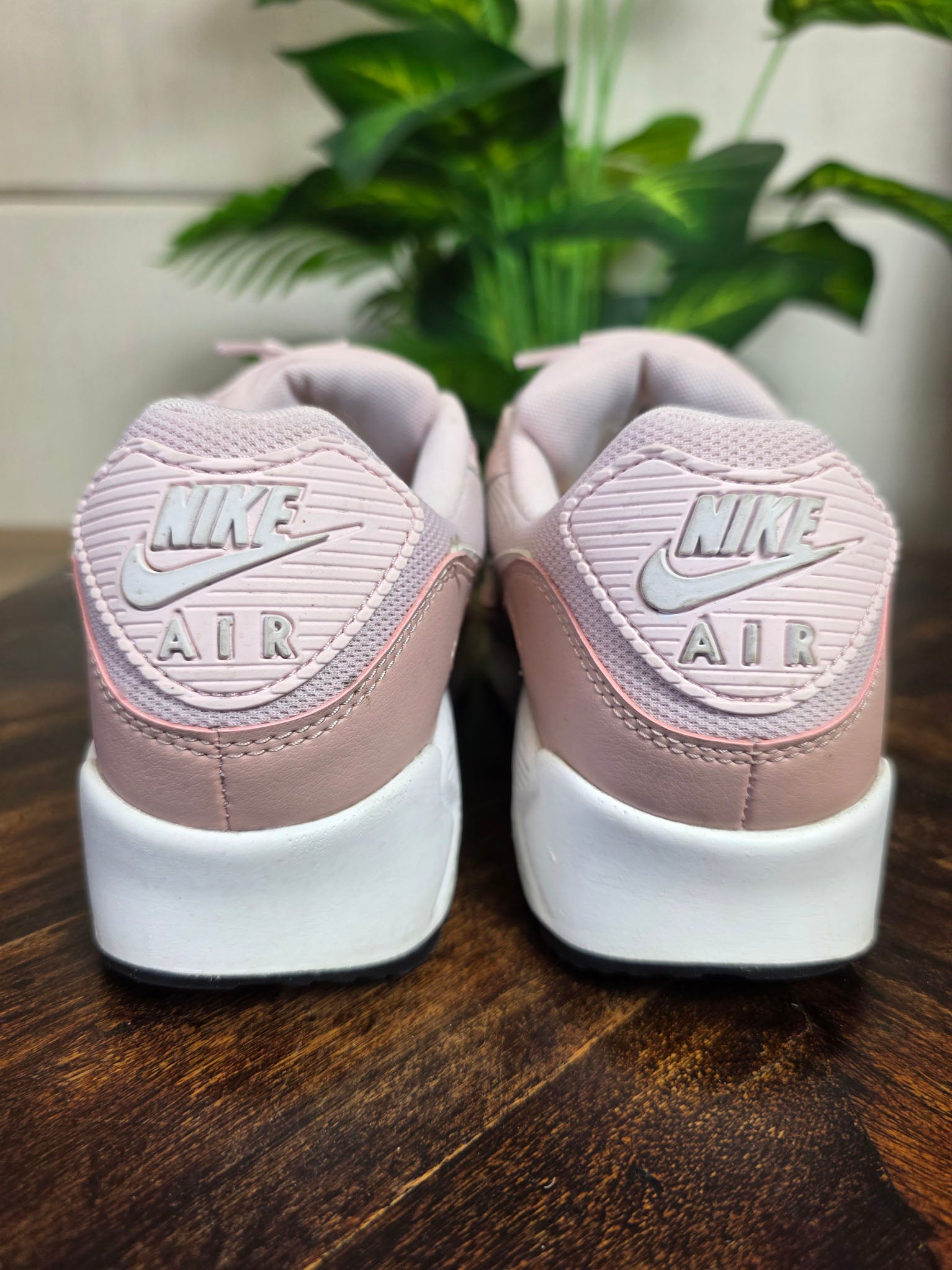 Nike Air Max 90 Barely Rose Pink maat 40