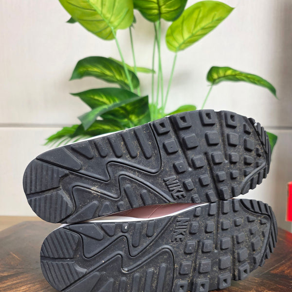 Nike Air Max 90 Barely Rose Pink maat 40