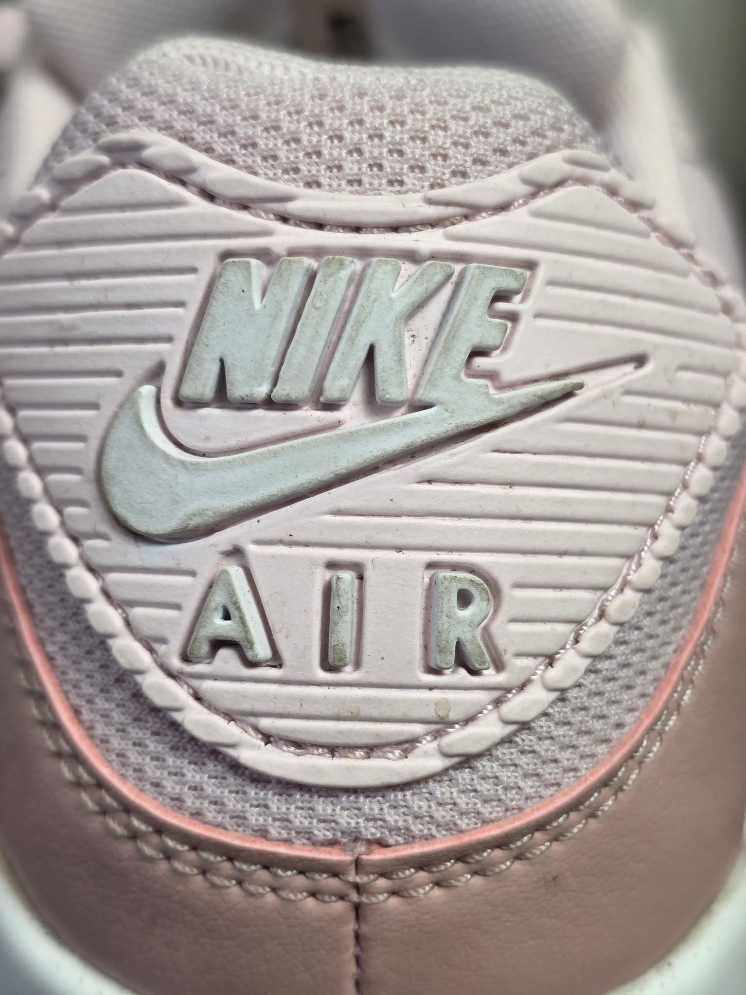 Nike Air Max 90 Barely Rose Pink maat 40