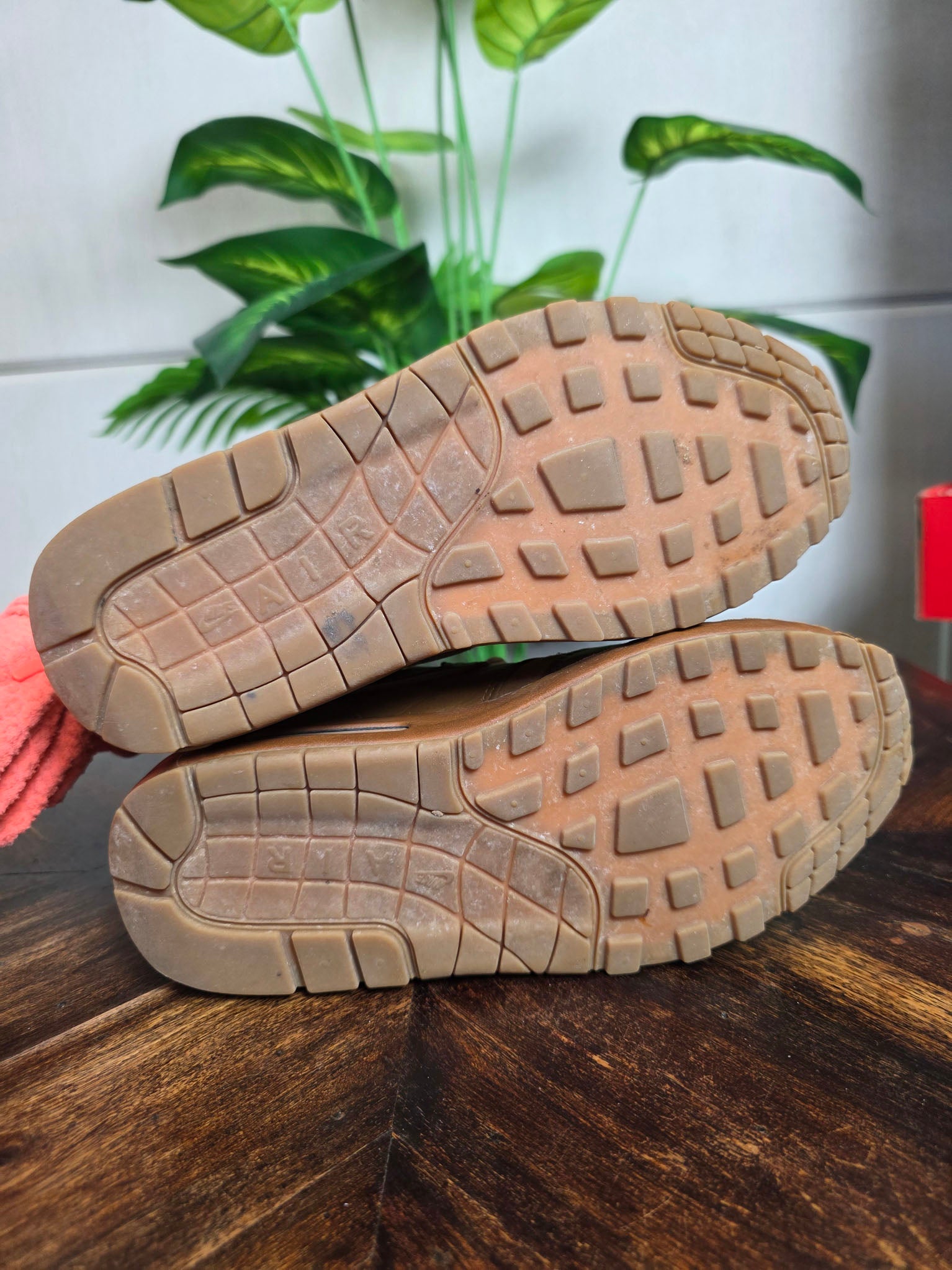 Nike Air Max 1 Ale Brown maat 38