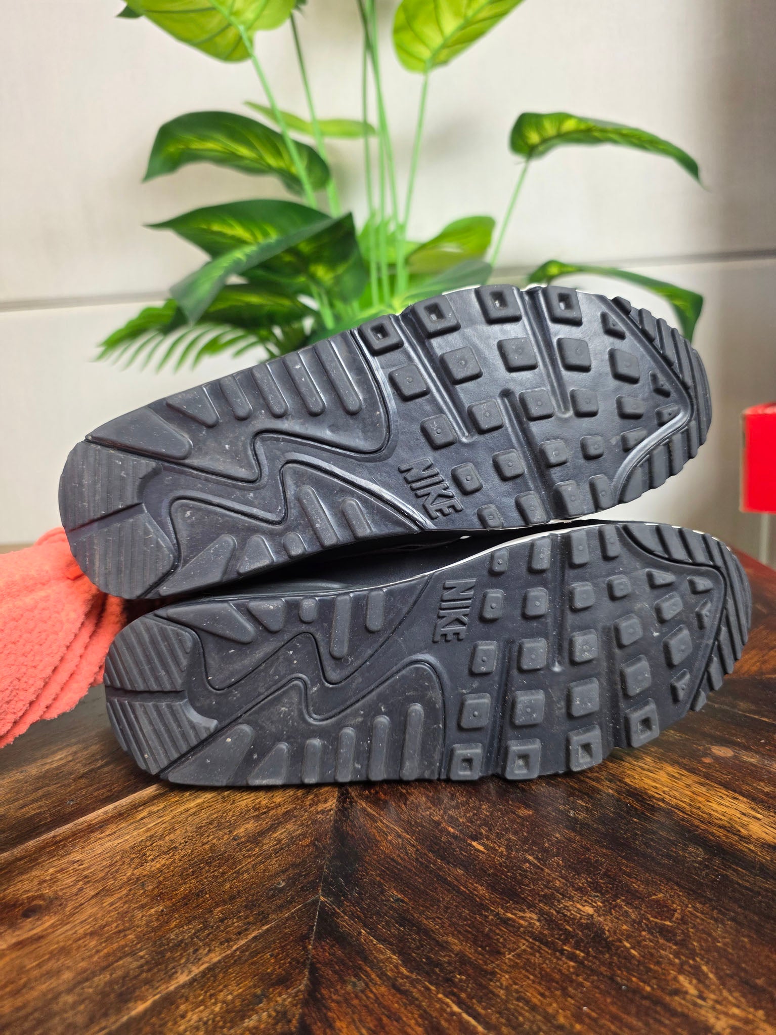 Nike Air Max 90 Futura Black White maat 40