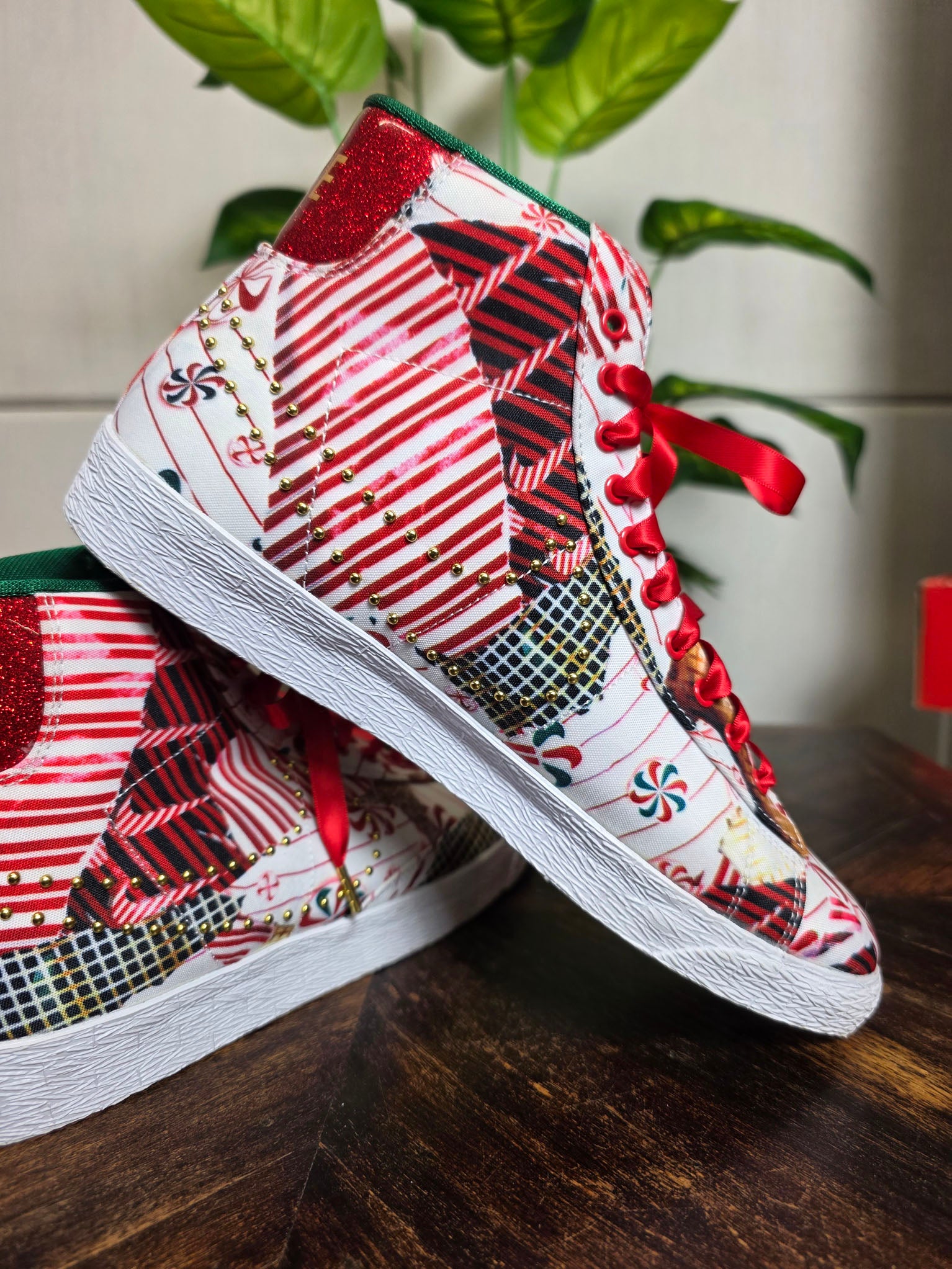 Nike Blazer Mid Christmas Gift Wrapped maat 40,5