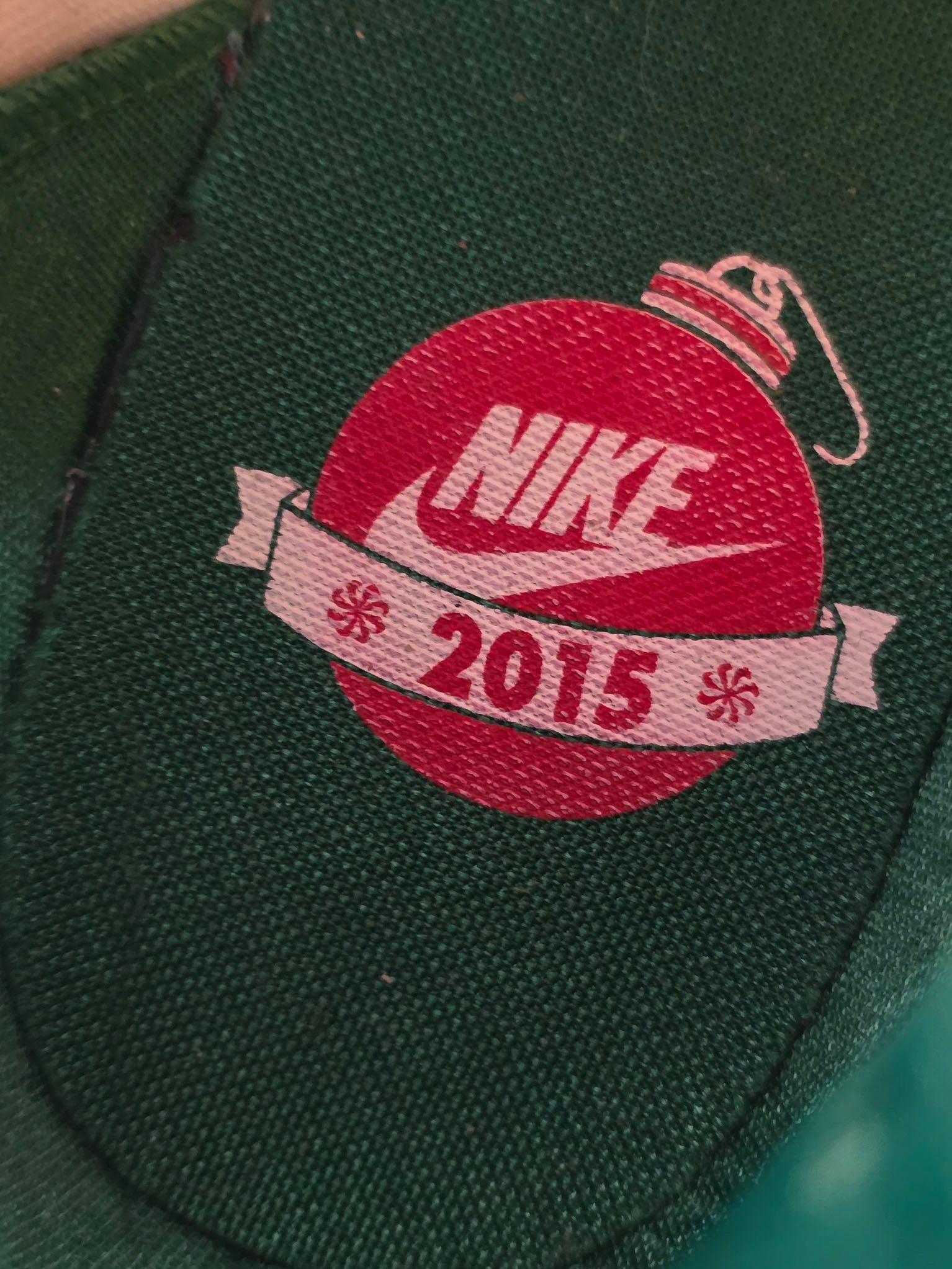 Nike Blazer Mid Christmas Gift Wrapped maat 40,5