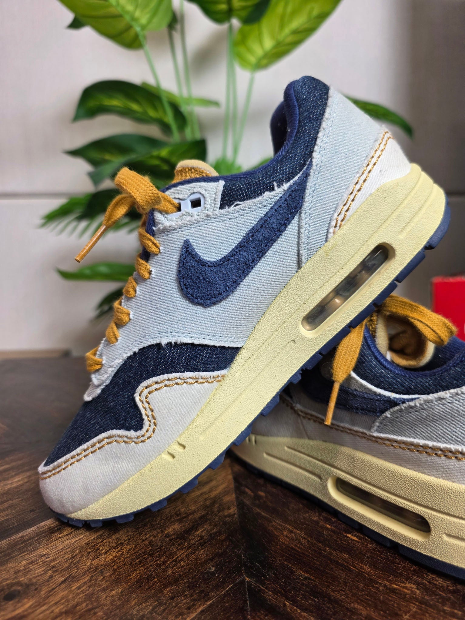 Nike Air Max 1 '87 Denim Aura maat 38,5
