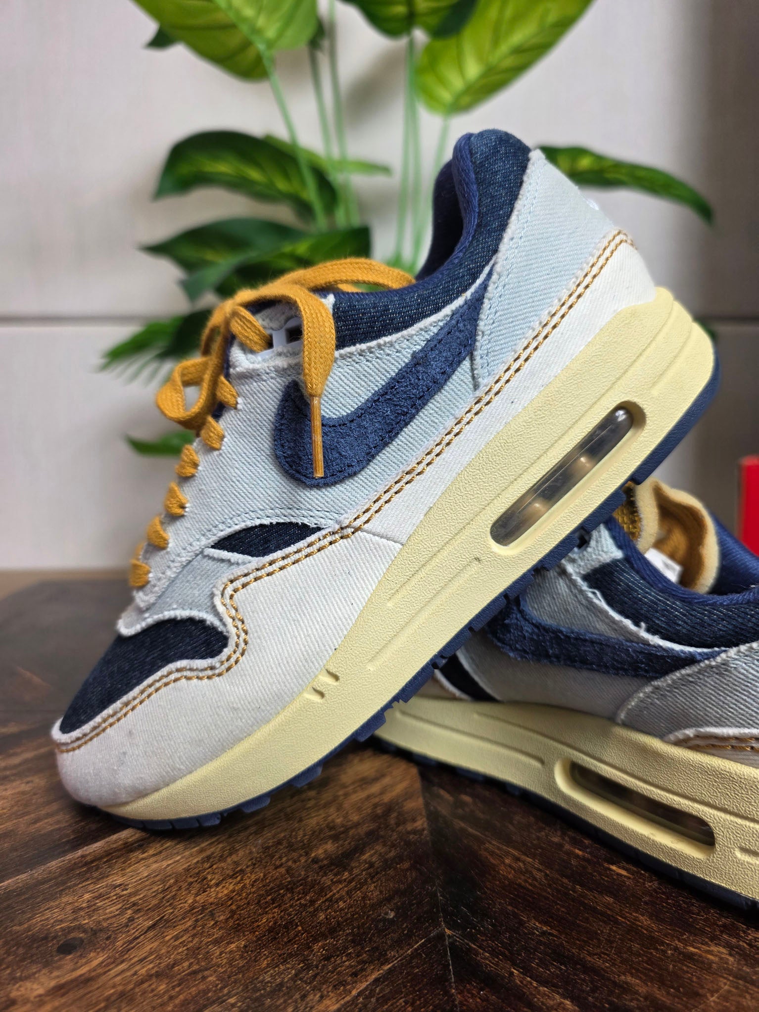 Nike Air Max 1 '87 Denim Aura maat 38,5