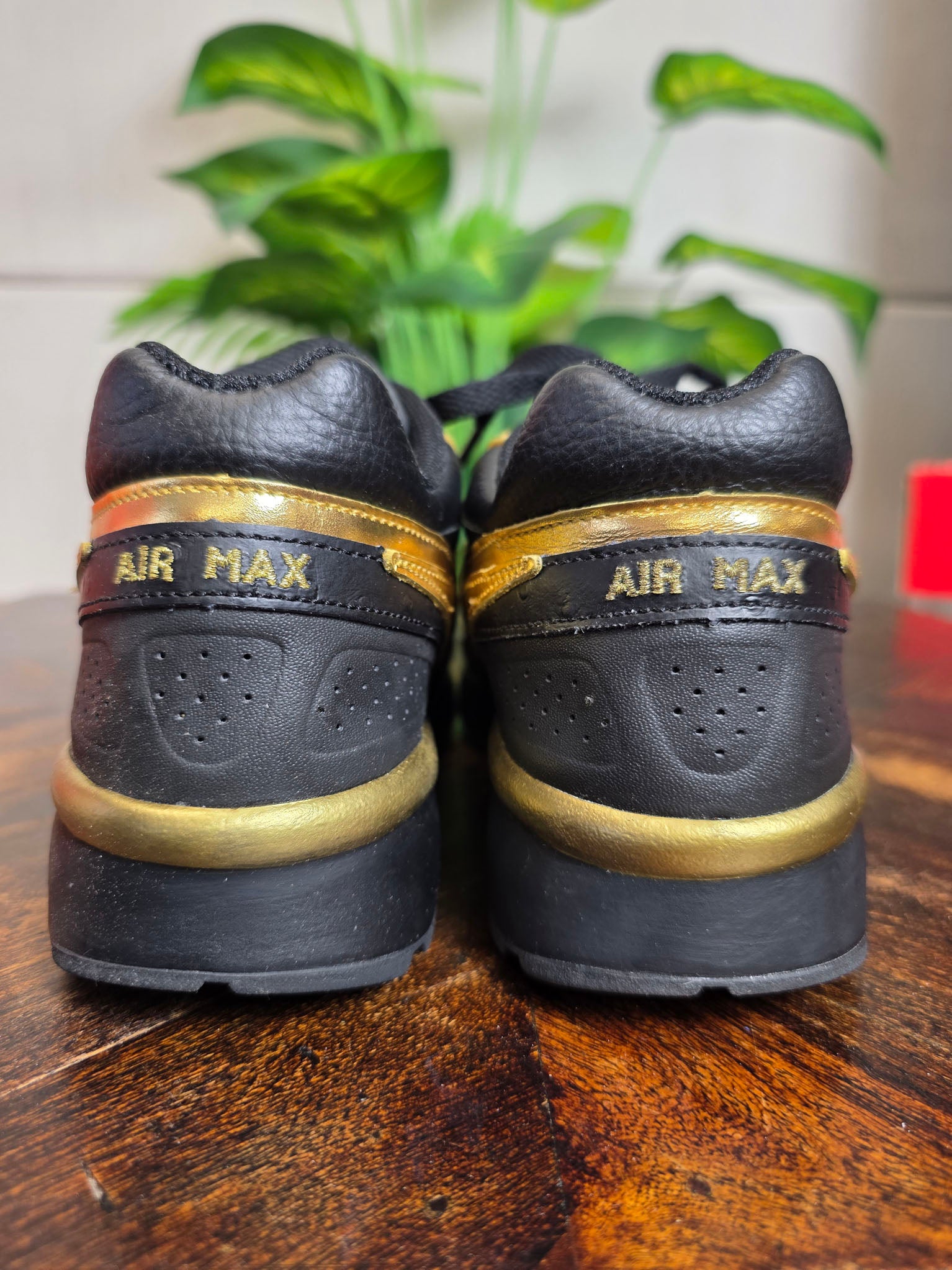 Nike Air Max BW Classic Black & Gold maat 37,5
