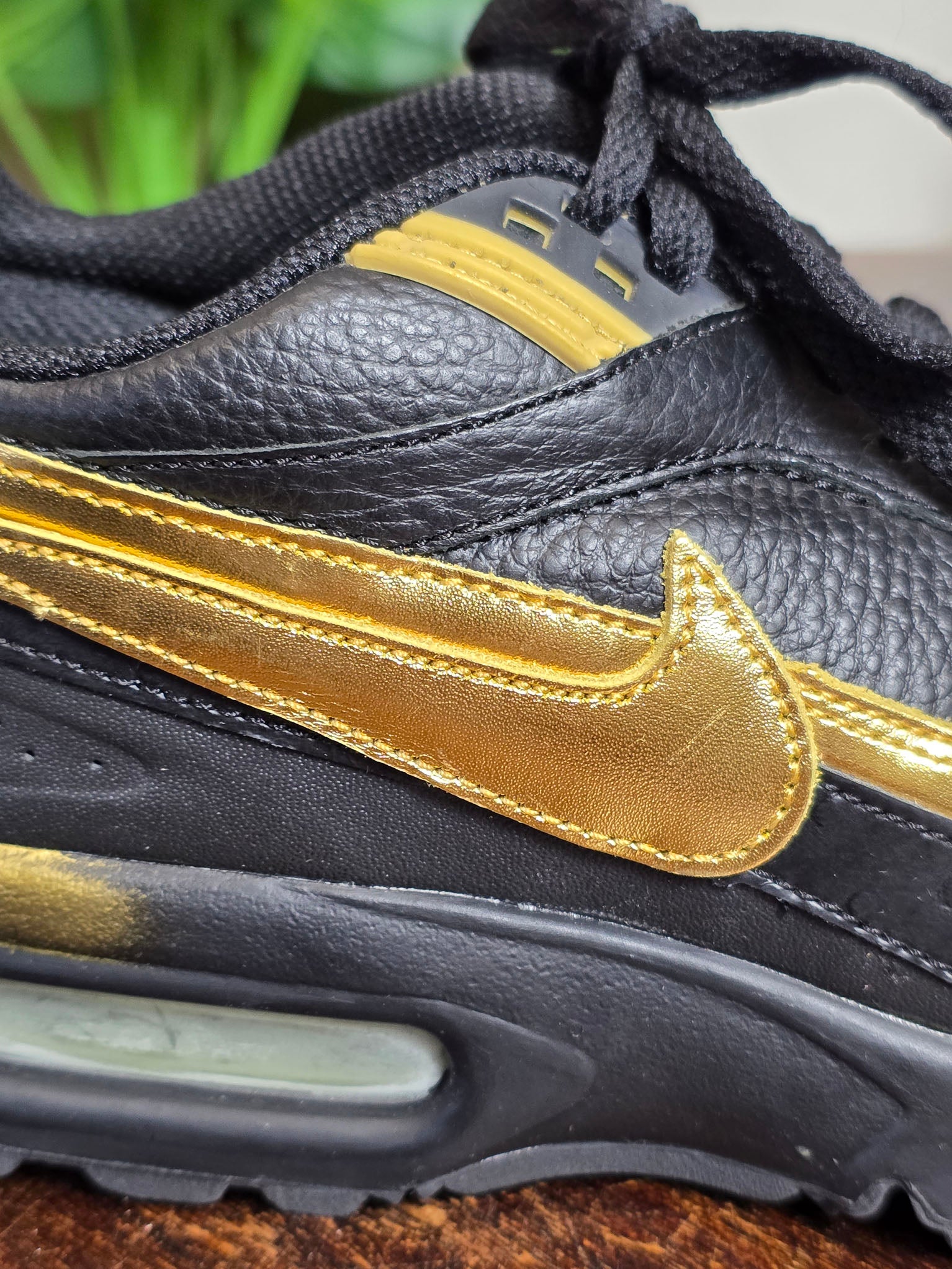 Nike Air Max BW Classic Black & Gold maat 37,5