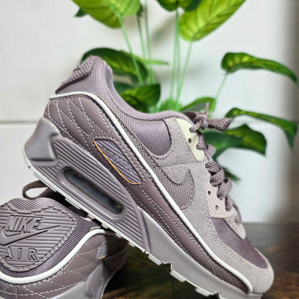 Nike Air Max 90 Light Brown maat 36,5