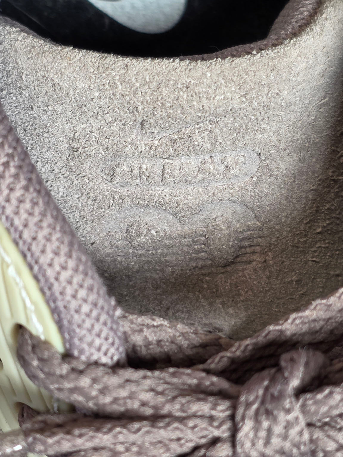 Nike Air Max 90 Light Brown maat 36,5