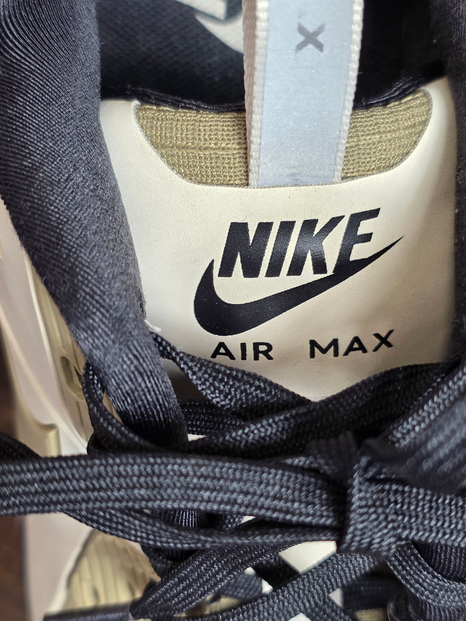 Nike Air Max 90 Drift Khaki maat 40,5