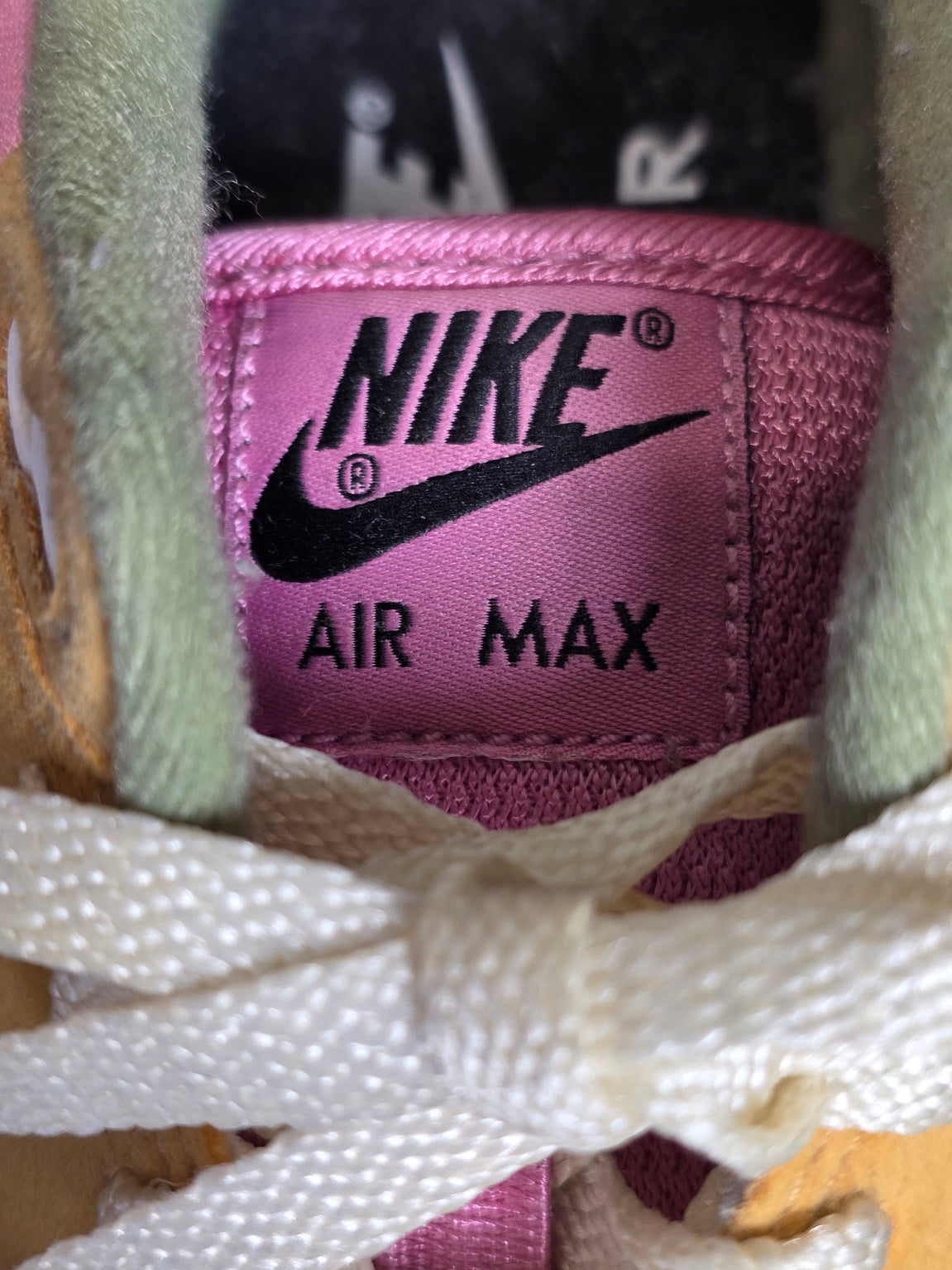 Nike Air Max 1 Green Yellow Pink maat 37,5