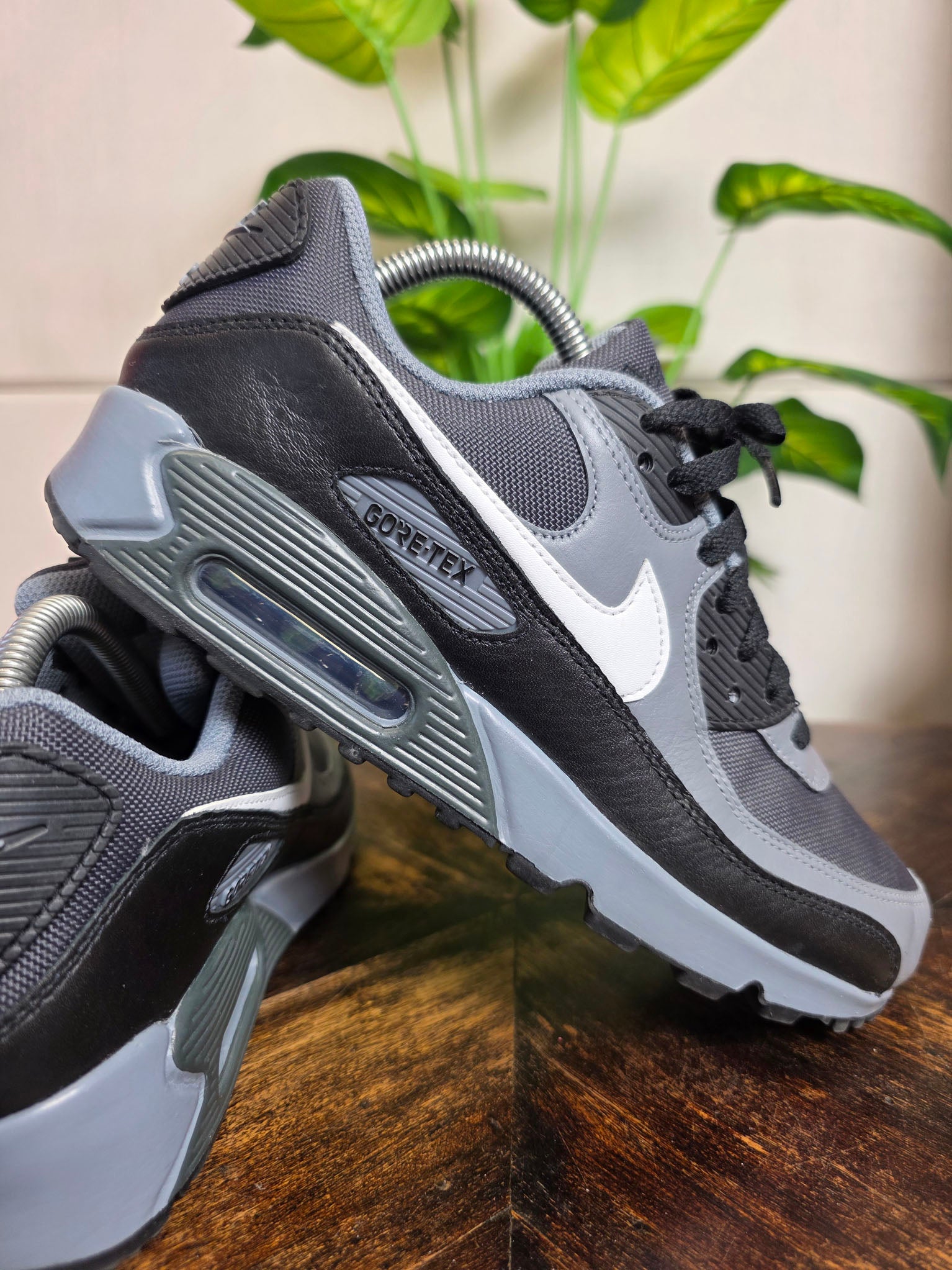 Nike Air Max 90 Gore-Tex Black Grey maat 40,5