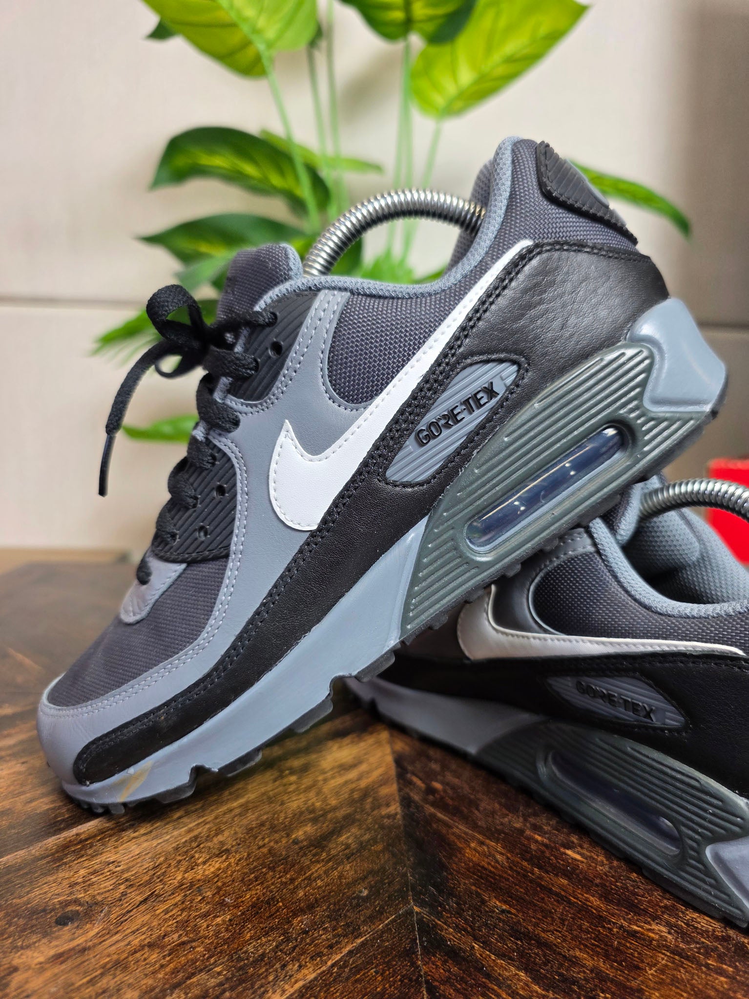 Nike Air Max 90 Gore-Tex Black Grey maat 40,5