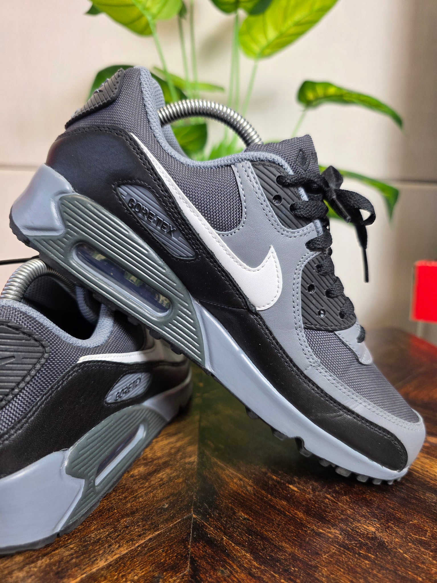Nike Air Max 90 Gore-Tex Black Grey maat 40,5