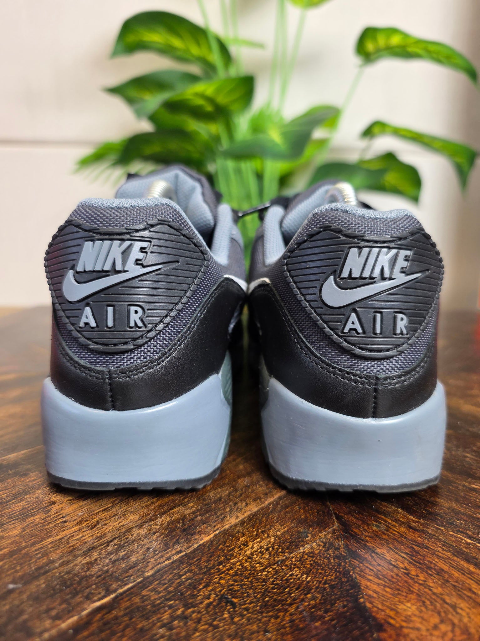 Nike Air Max 90 Gore-Tex Black Grey maat 40,5