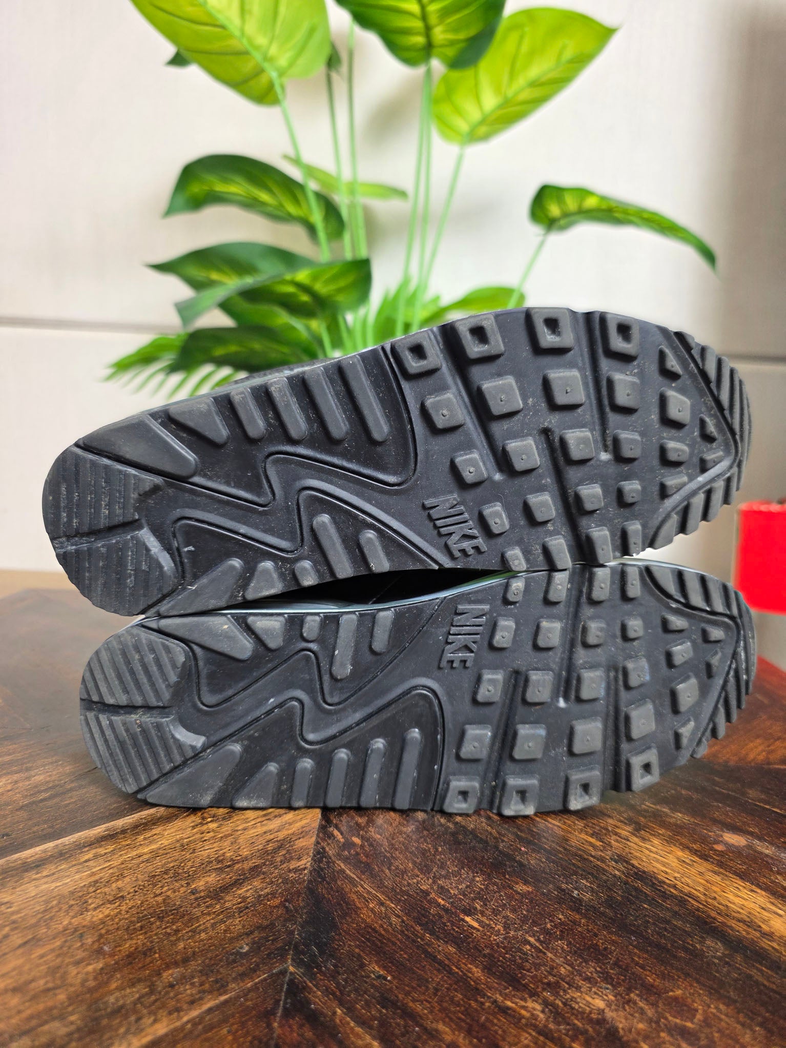 Nike Air Max 90 Gore-Tex Black Grey maat 40,5