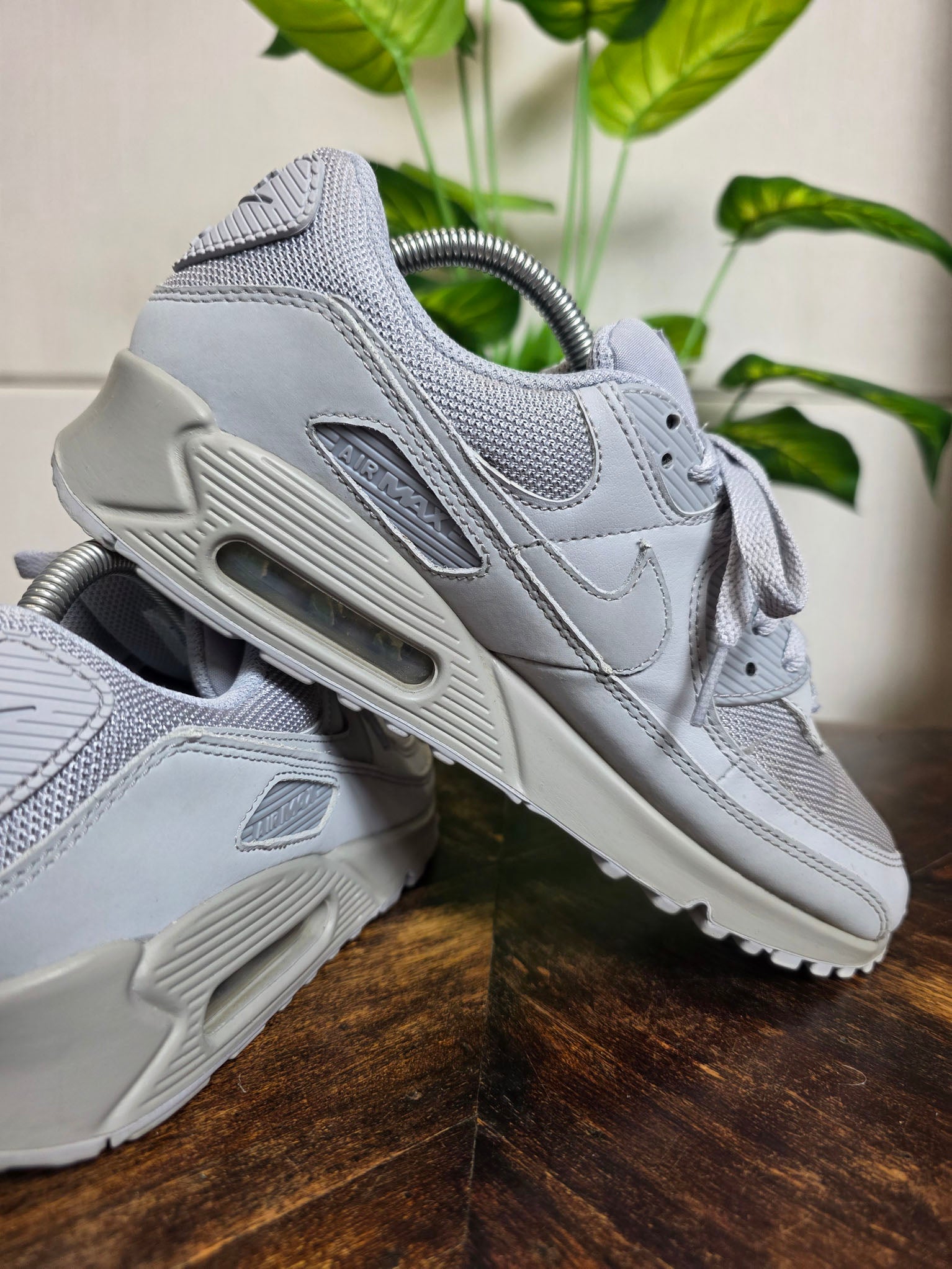 Nike Air Max 90 Triple Wolf Grey maat 42