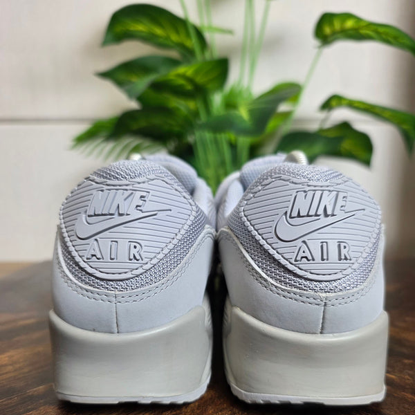 Nike Air Max 90 Triple Wolf Grey maat 42