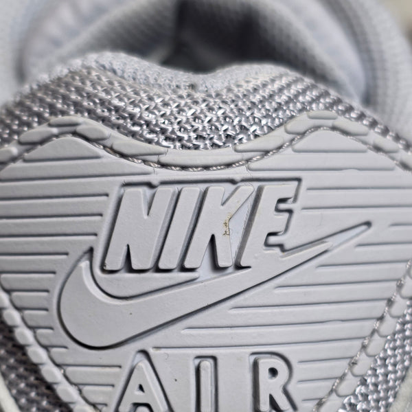 Nike Air Max 90 Triple Wolf Grey maat 42