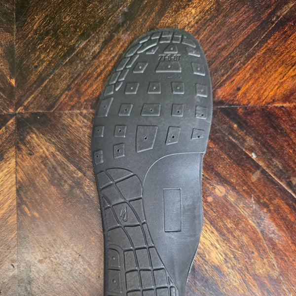 Nike Air Max 90 Triple Wolf Grey maat 42