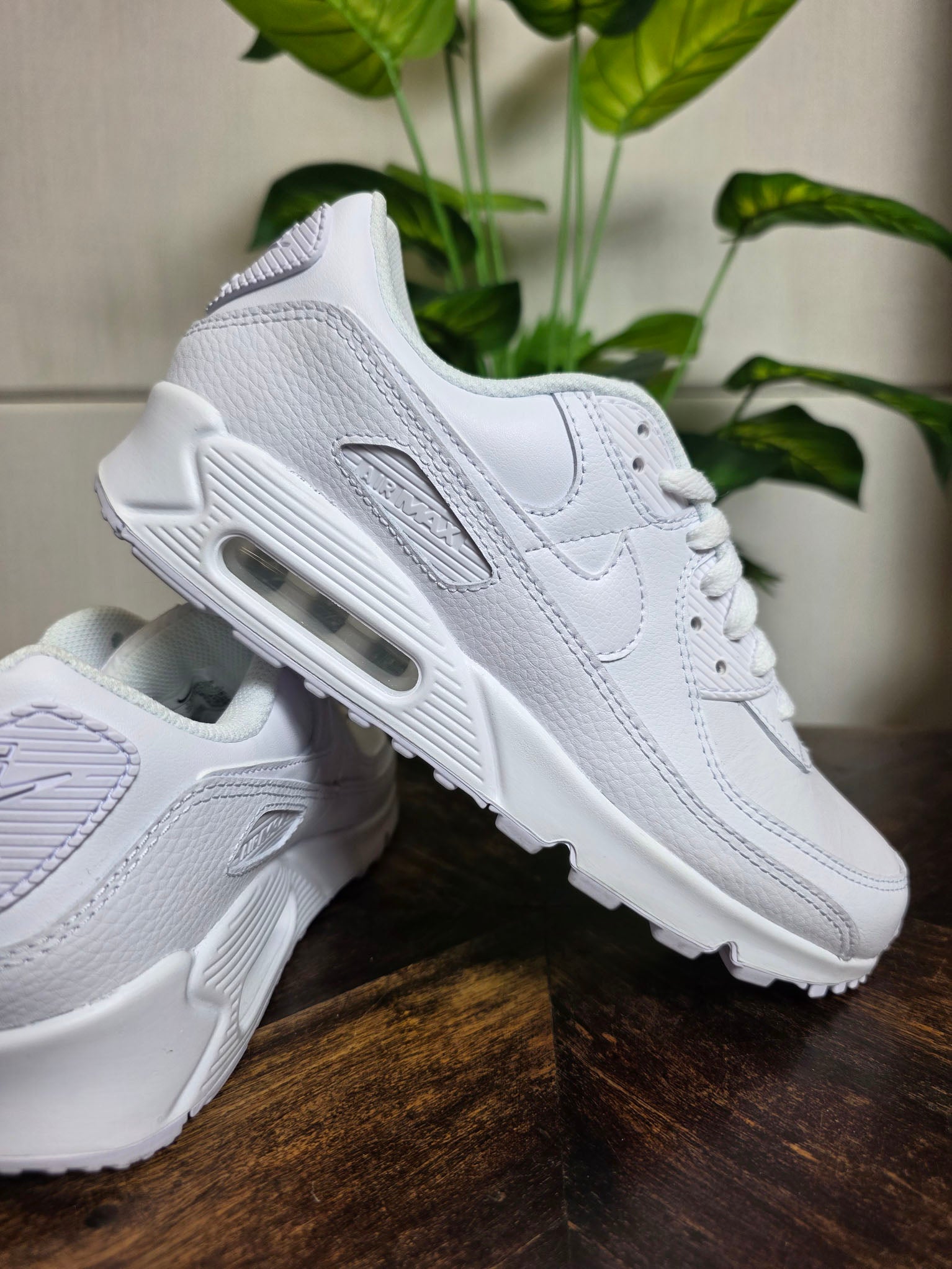 Nike Air Max 90 Triple White LTR maat 42