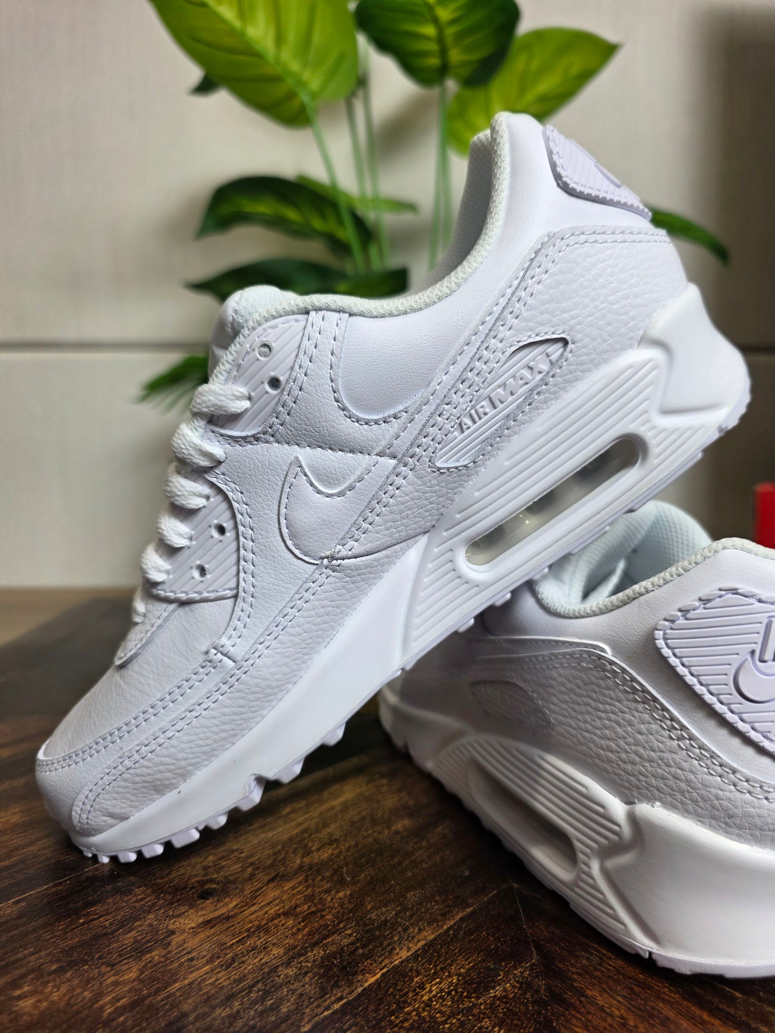 Nike Air Max 90 Triple White LTR maat 42