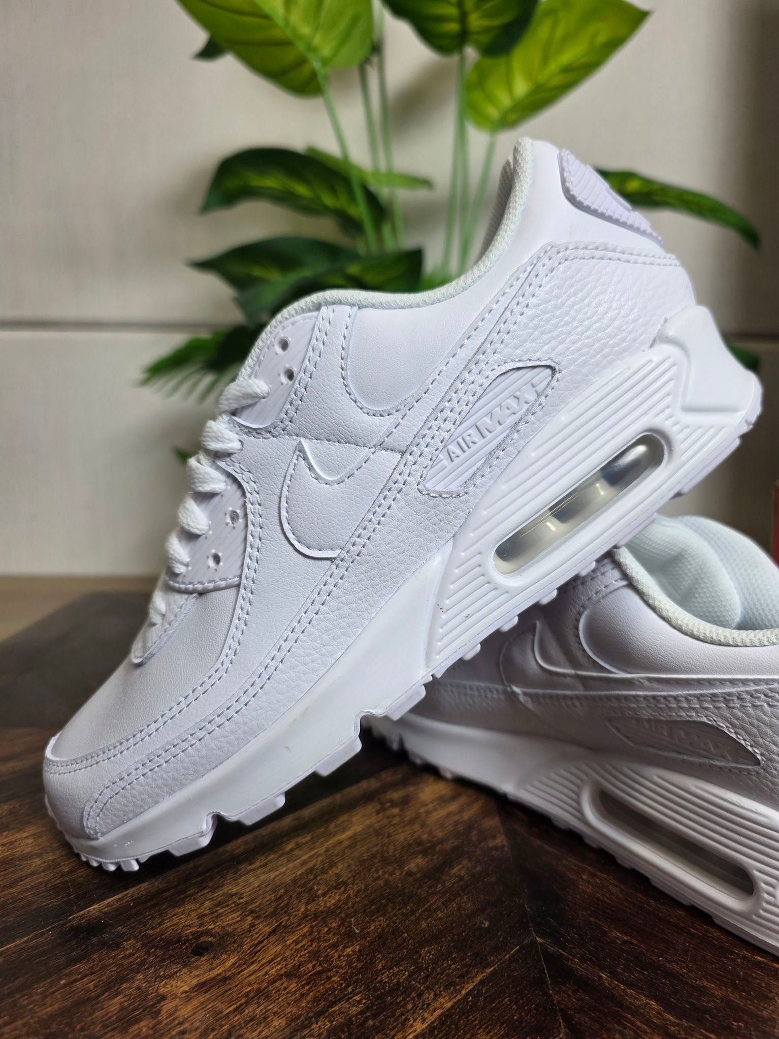 Nike Air Max 90 Triple White LTR maat 42