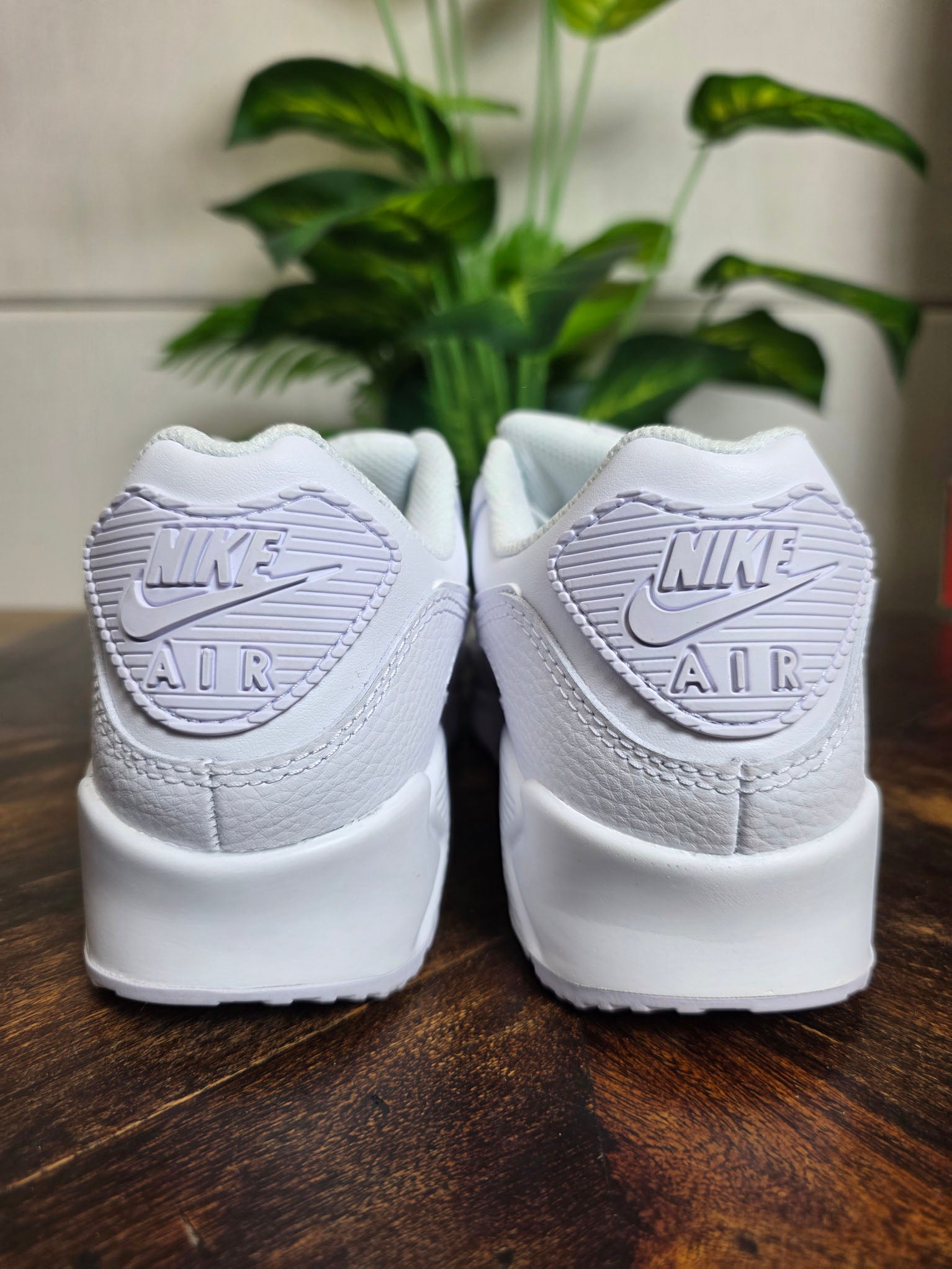 Nike Air Max 90 Triple White LTR maat 42