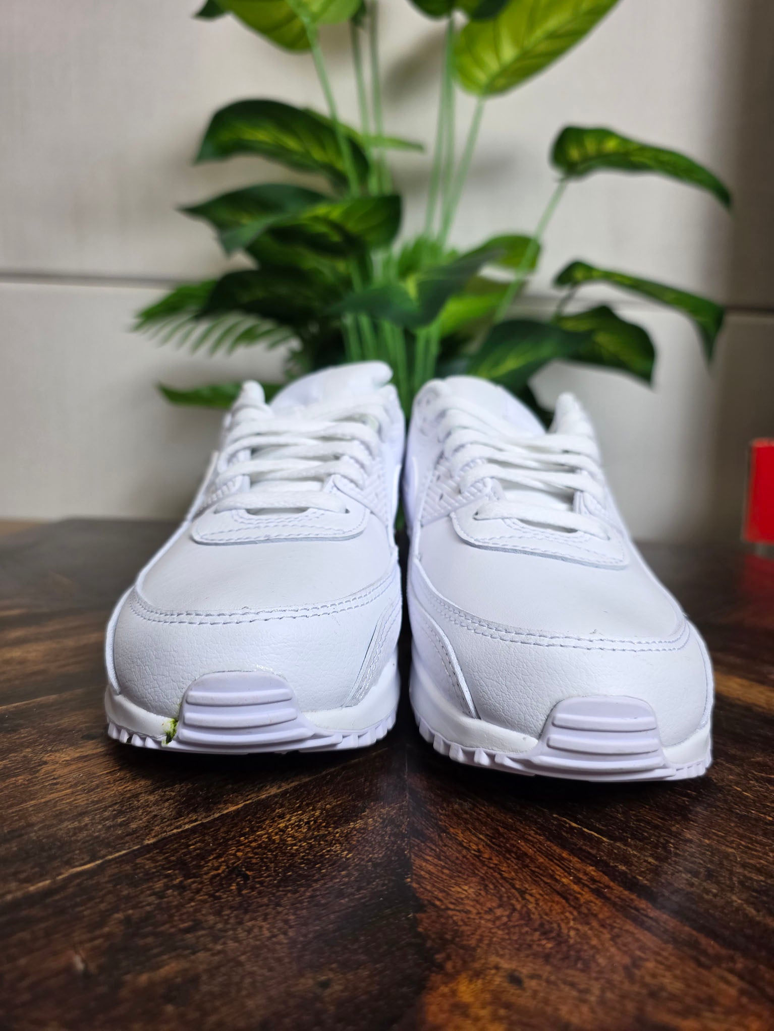 Nike Air Max 90 Triple White LTR maat 42