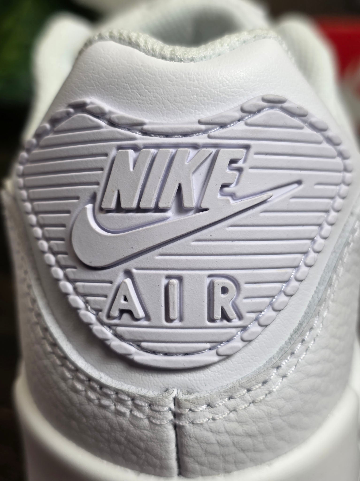 Nike Air Max 90 Triple White LTR maat 42