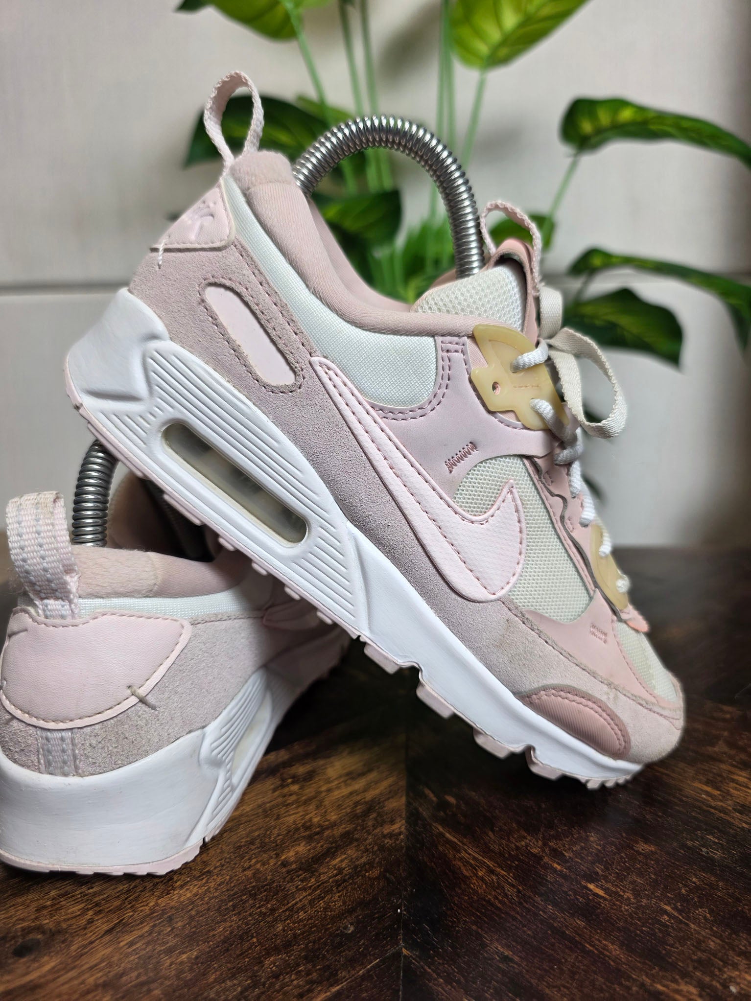 Nike Air Max 90 Futura Barely Rose maat 36,5