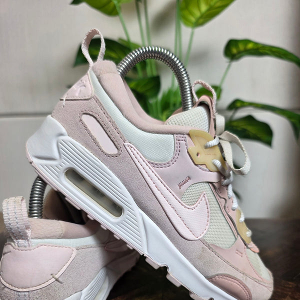 Nike Air Max 90 Futura Barely Rose maat 36,5