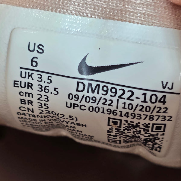 Nike Air Max 90 Futura Barely Rose maat 36,5