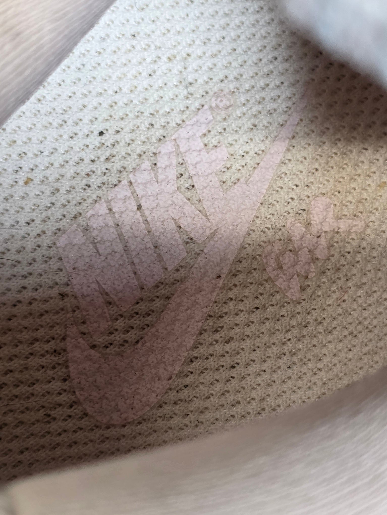 Nike Air Max 90 Futura Barely Rose maat 36,5